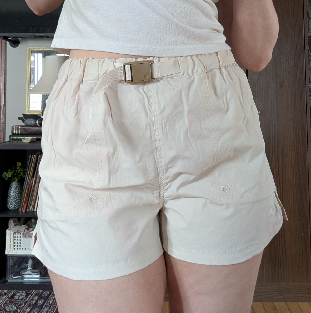 Women's Cream Shorts